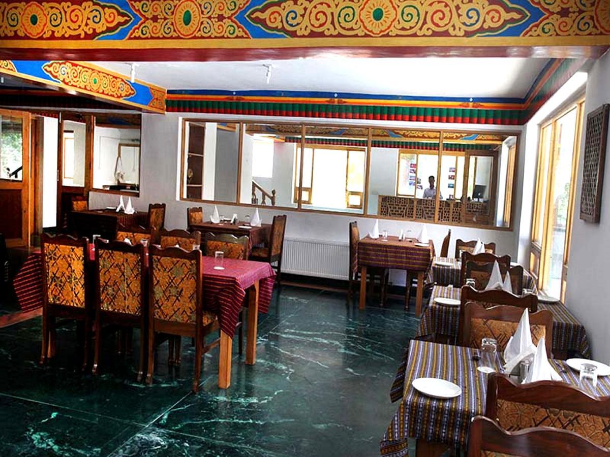 The Hotel Himalaya, Leh Exterior photo